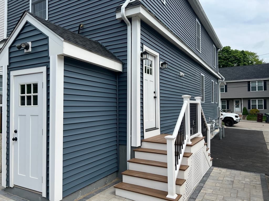 43 Bingham Ave photo 3