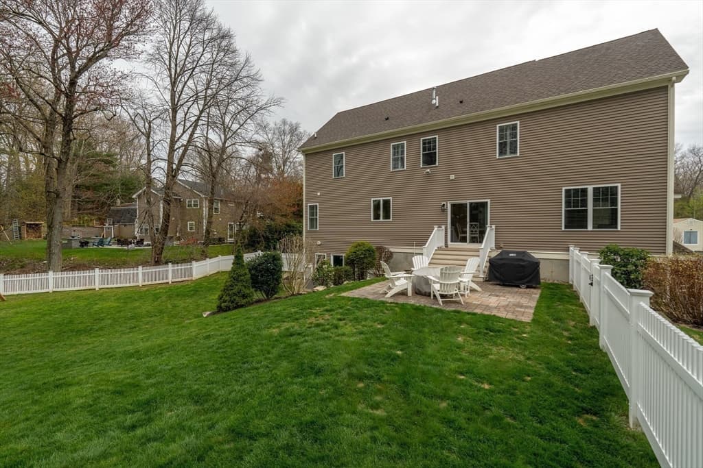 18 Upton Hills photo 5
