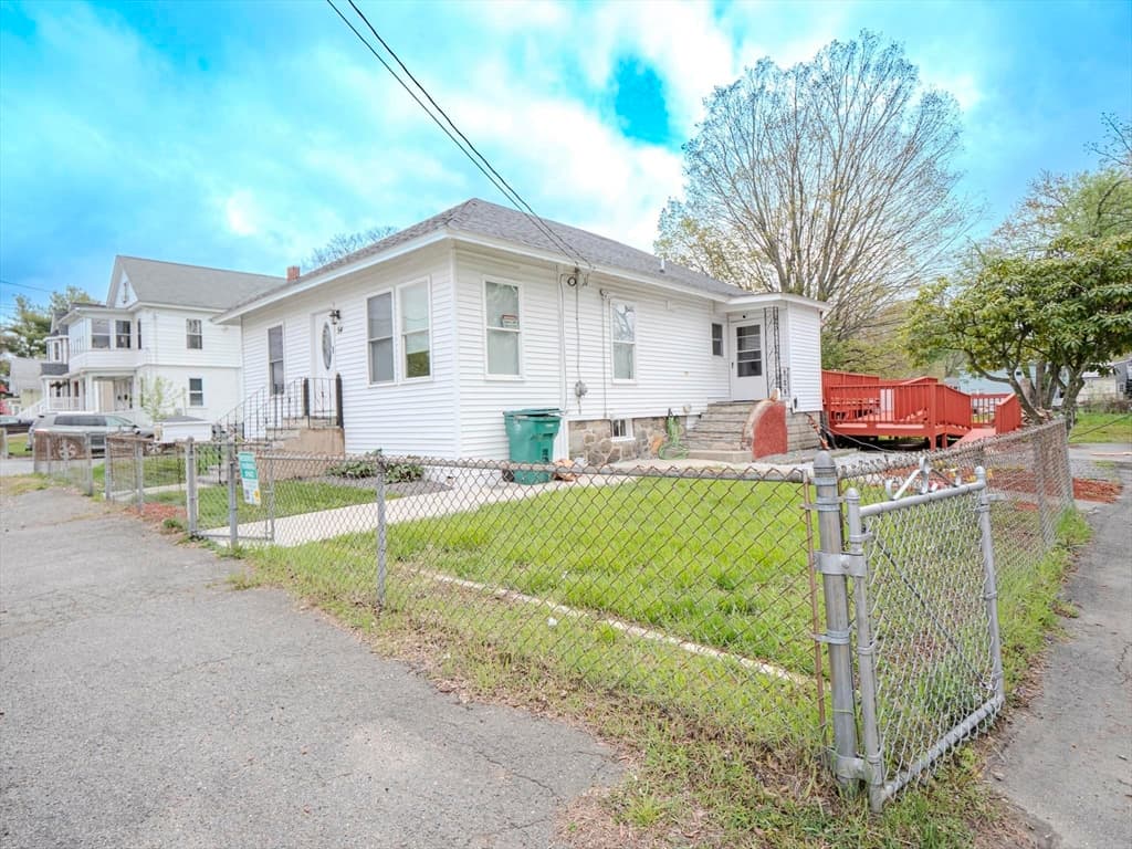 54 Hadley St photo 5