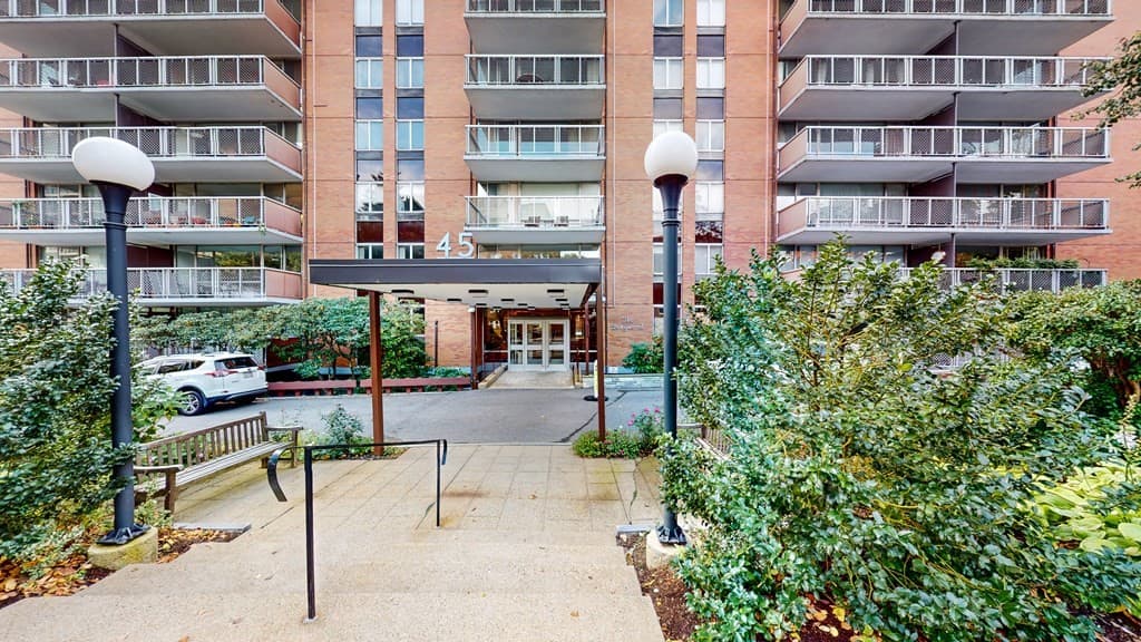 45 Longwood Avenue #512 photo 2