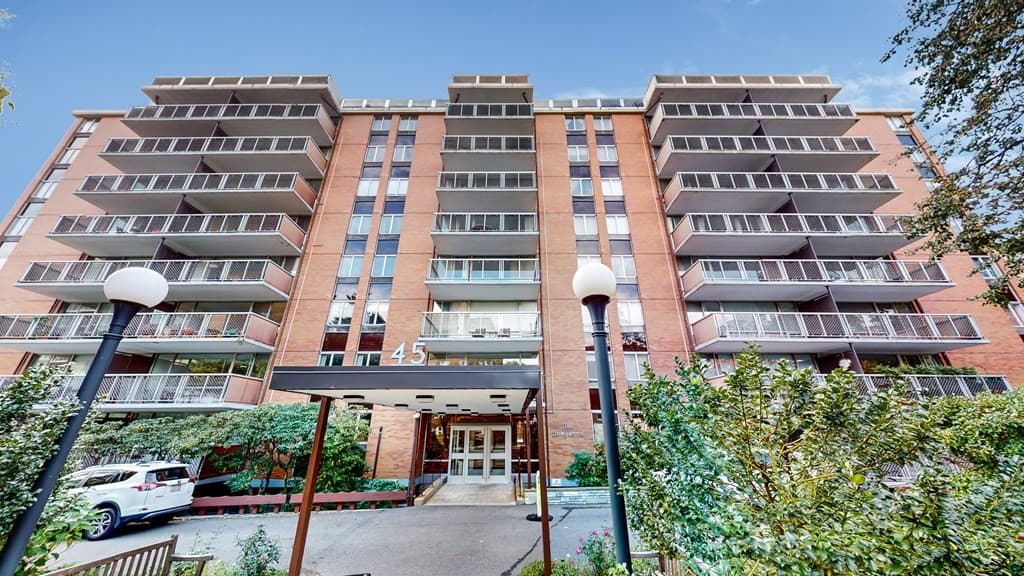 45 Longwood Avenue #512
