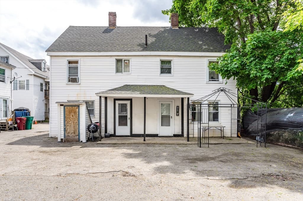 3-5 Courtney Ave.