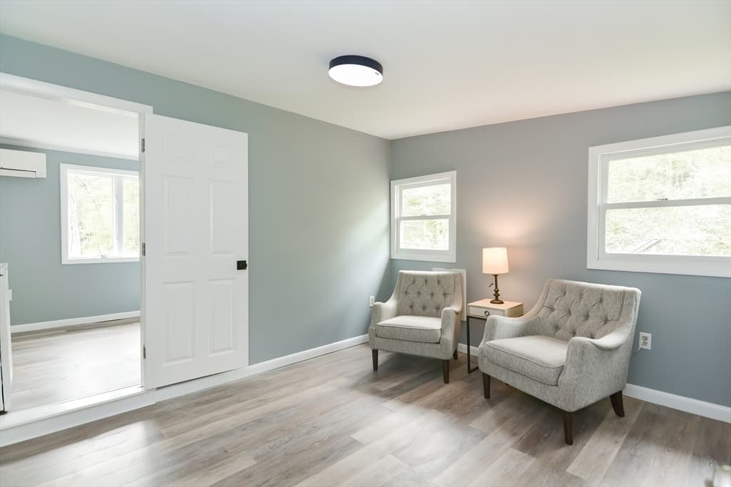 71 Walnut Rd. photo 5