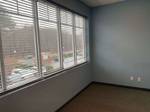 1820 Turnpike St #200 photo 4