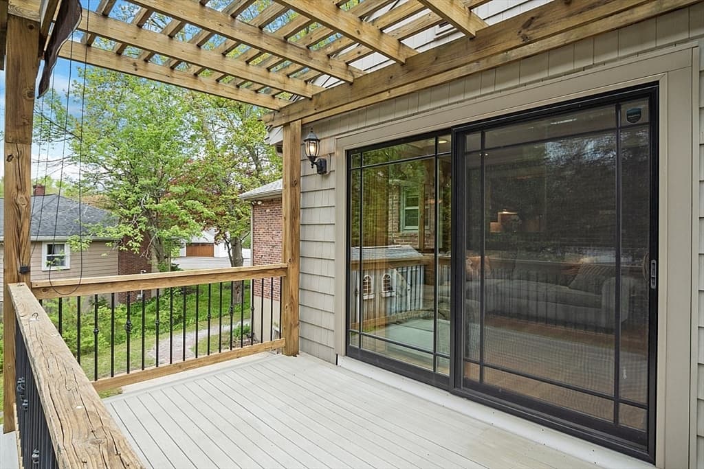 33 Butler Avenue photo 5