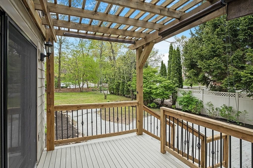 33 Butler Avenue photo 4