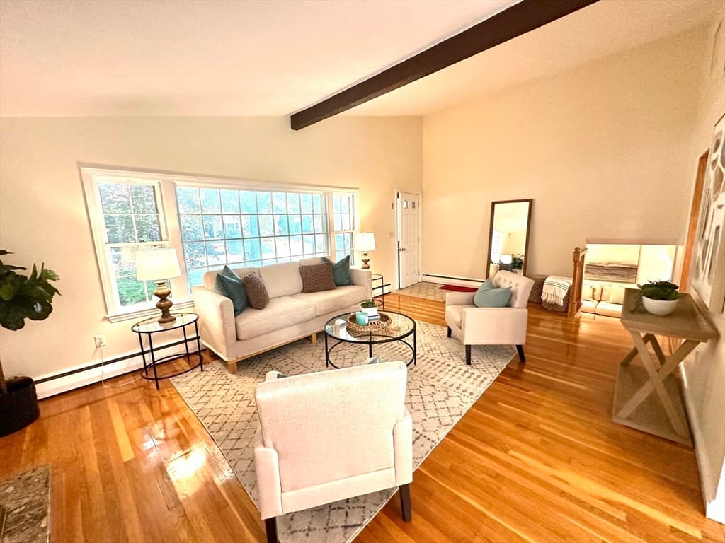 34 Ridgewood Road photo 3