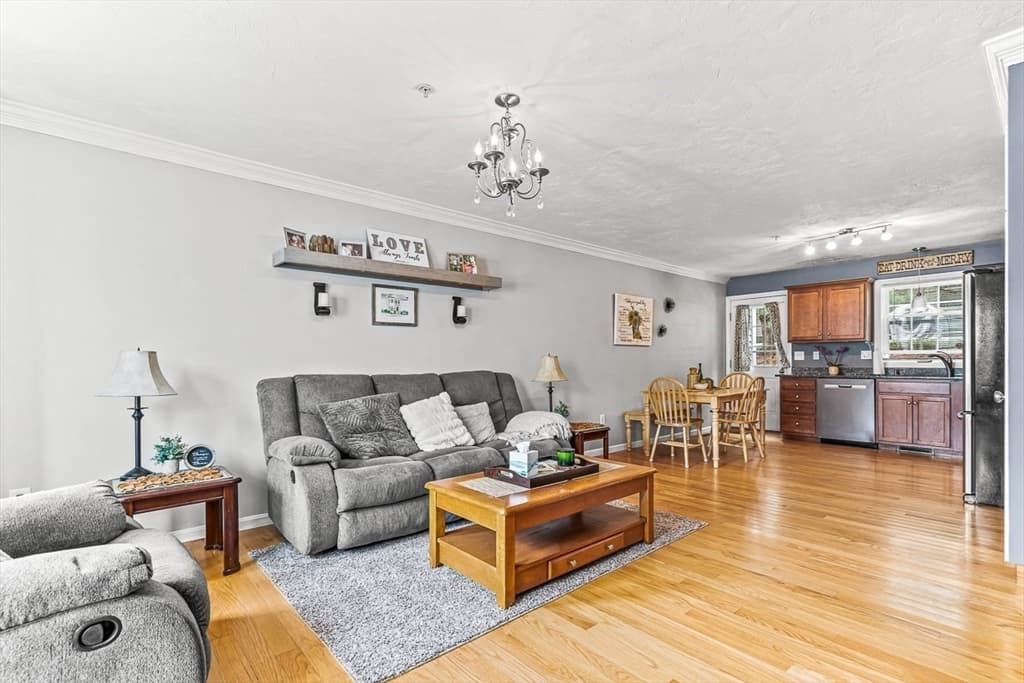 25 Merrimac Way #D photo 4