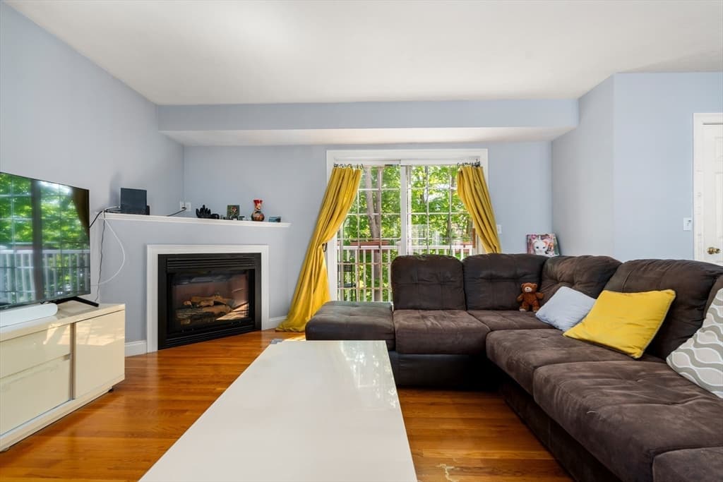 74 Arthur St #1 photo 4