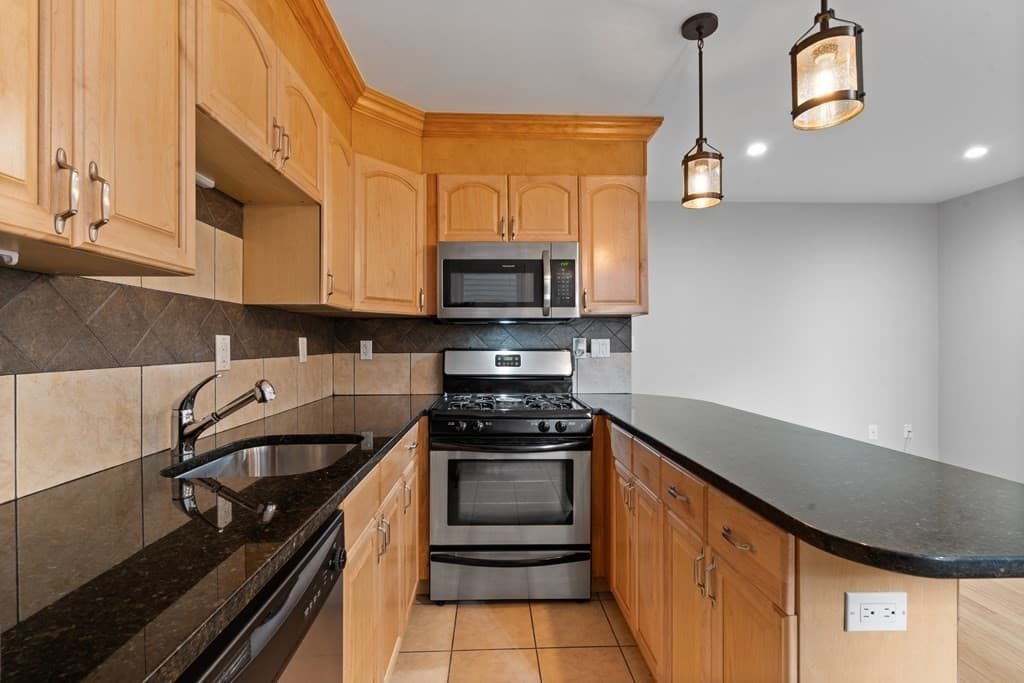 11 Bartlett Place #1 photo 4