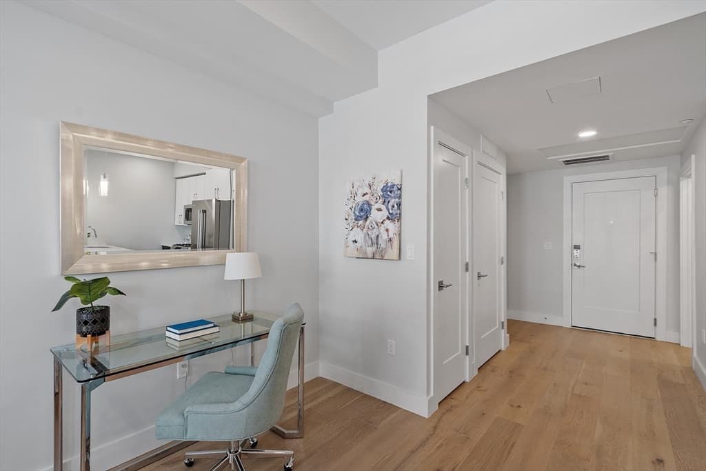 124 Highland Ave #101 photo 5