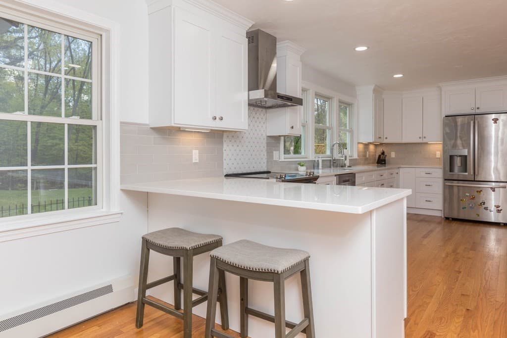 126 Lyman Road photo 3