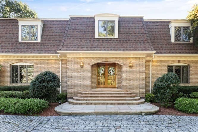 16 Durham Drive photo 2