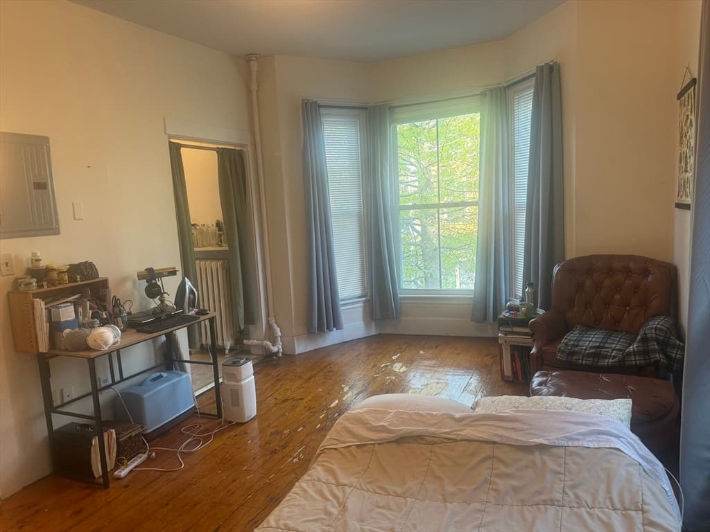 23 Inman St #3 photo 2