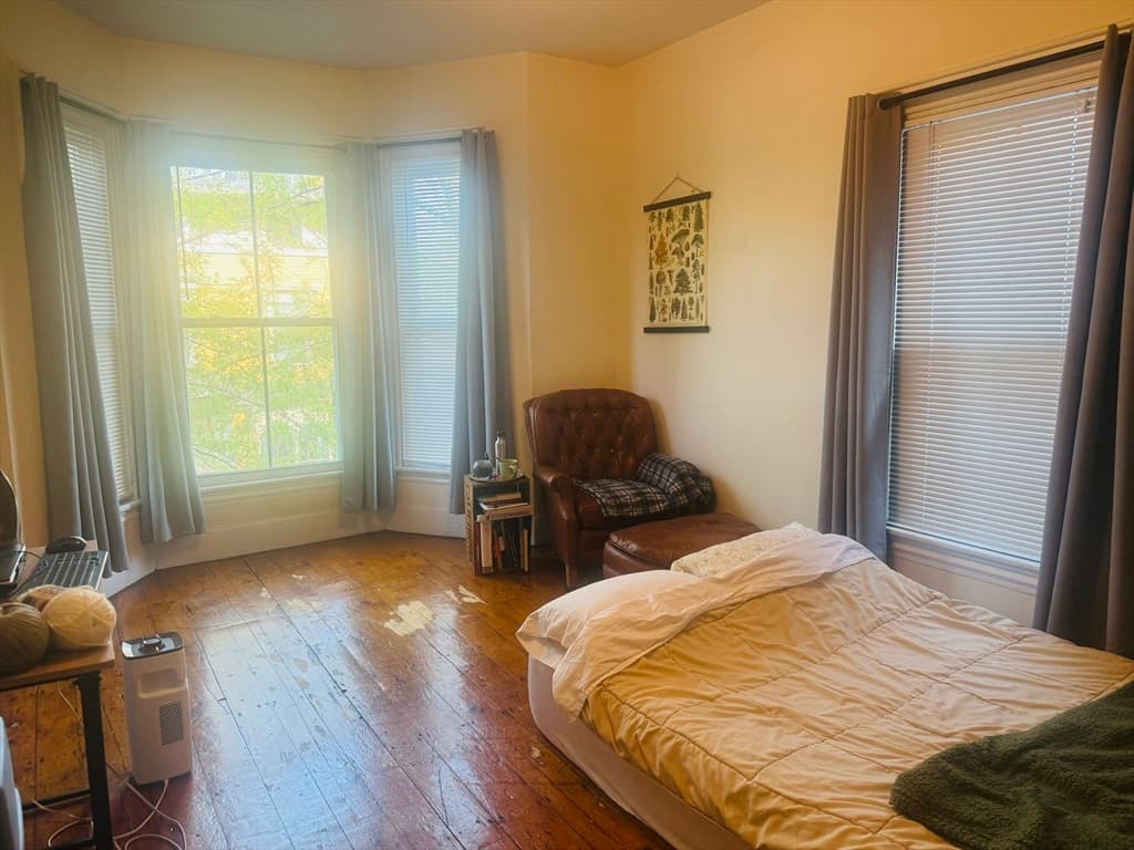 23 Inman St #3 photo 3