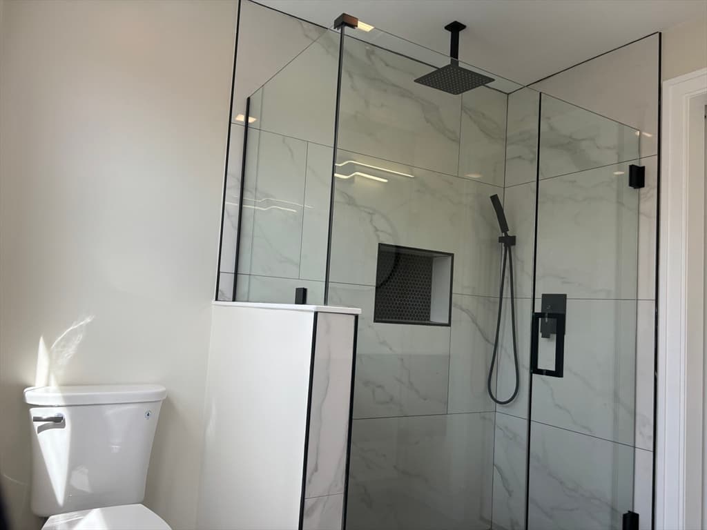 17 Maverick St #17 photo 5