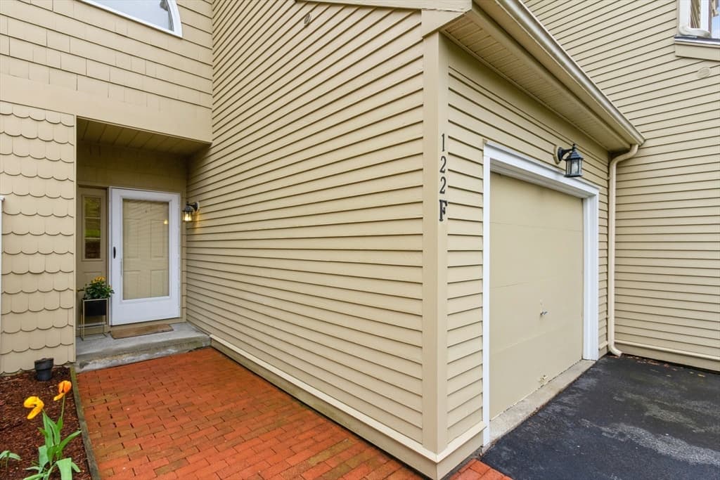 122 Broadmeadow Street #F photo 3