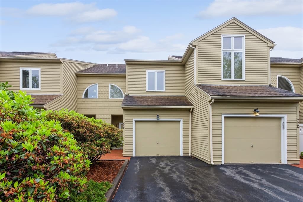 122 Broadmeadow Street #F
