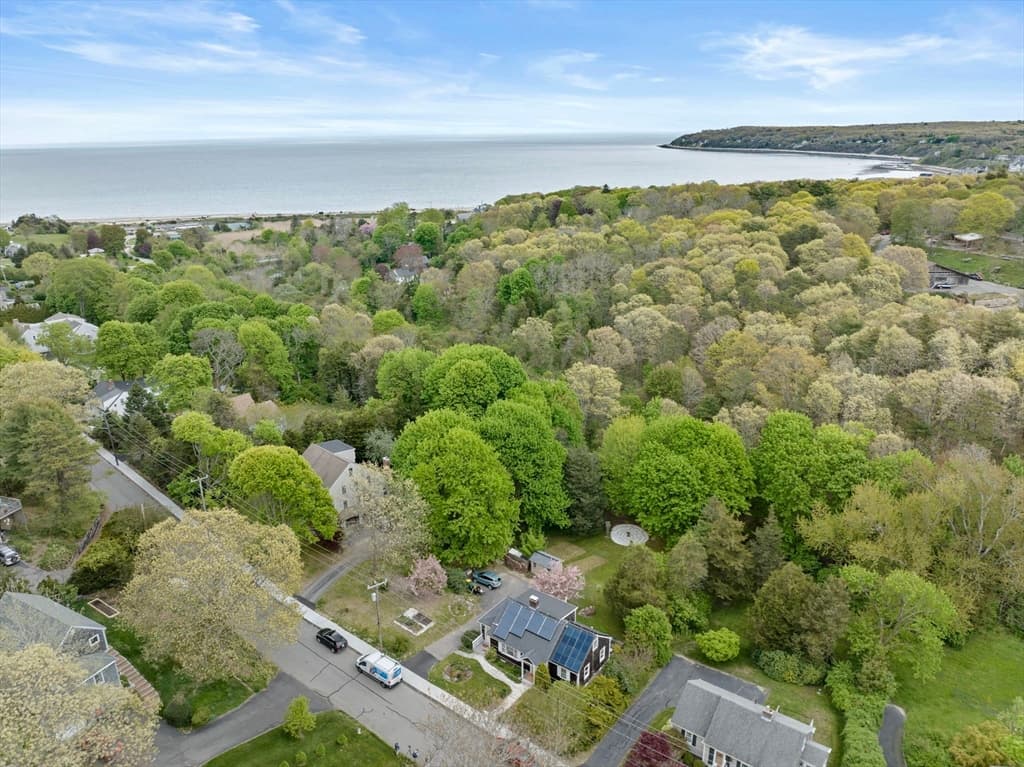 44 Cliff St photo 2