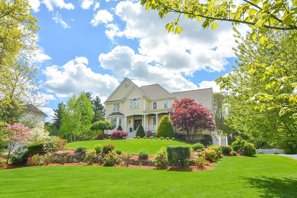 22 Bridle Path