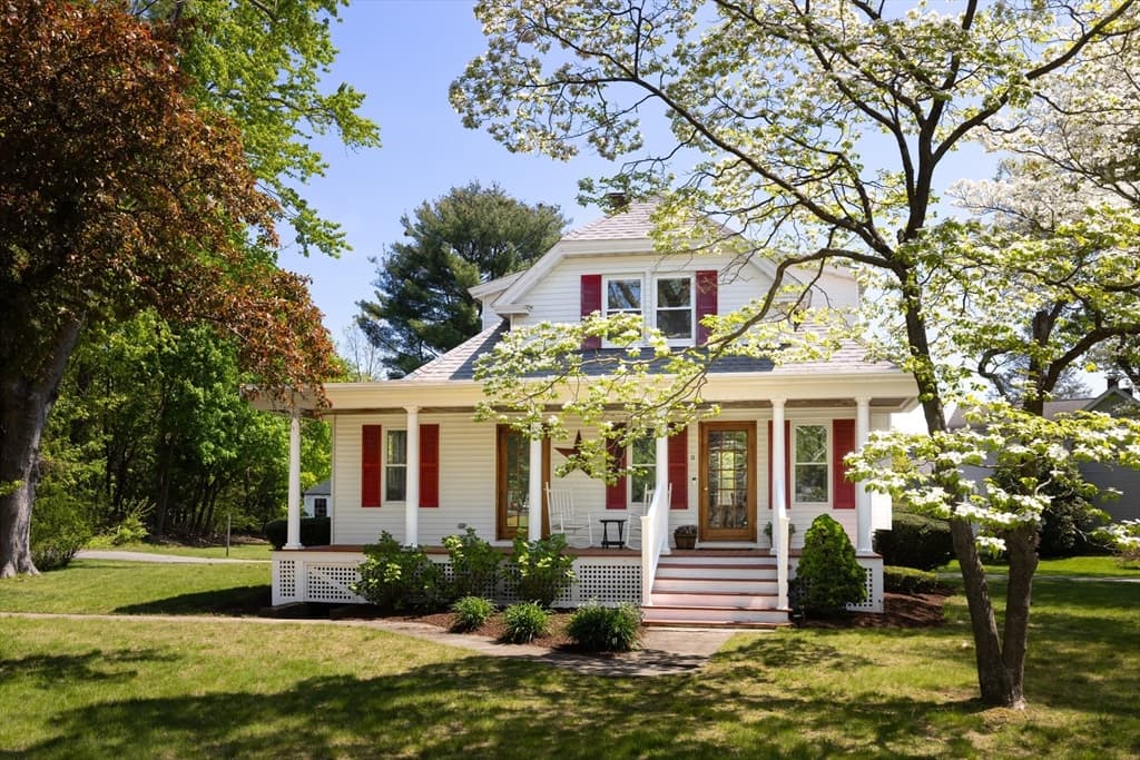 13 Lowell Street