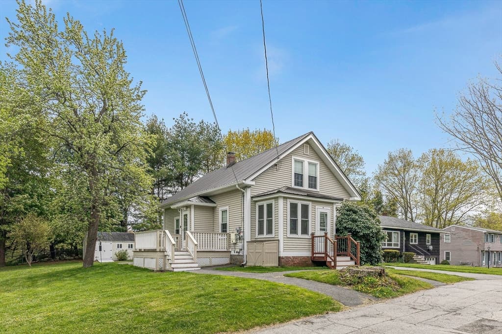 70 Adams Ave