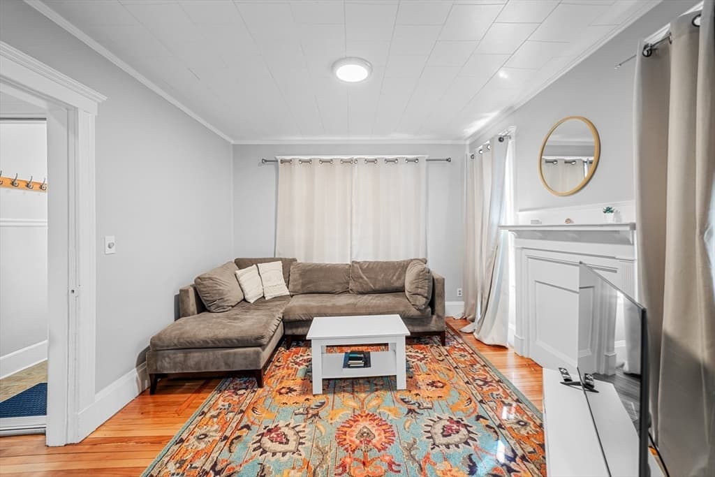 28 Chestnut St. #1 photo 4
