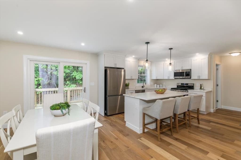 136 Edgewood Ave #136 photo 5