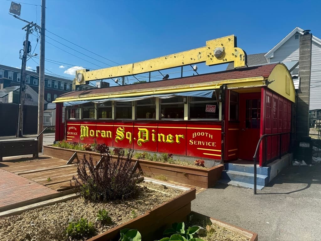 2 Lunenburg St