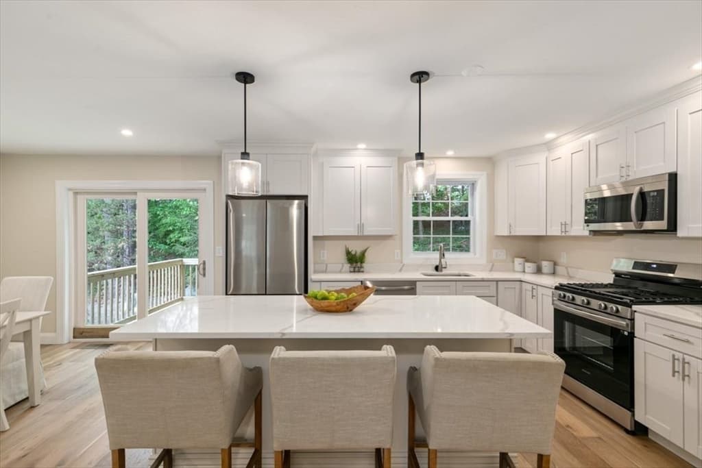 136 Edgewood Ave #136