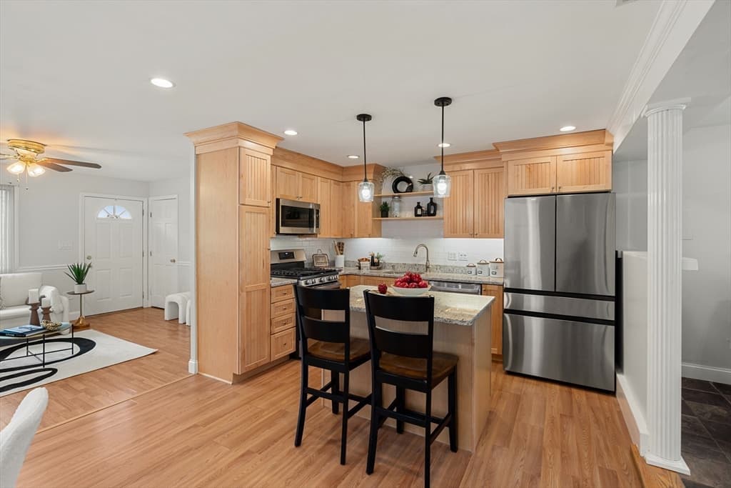 18 Albert Ave photo 3