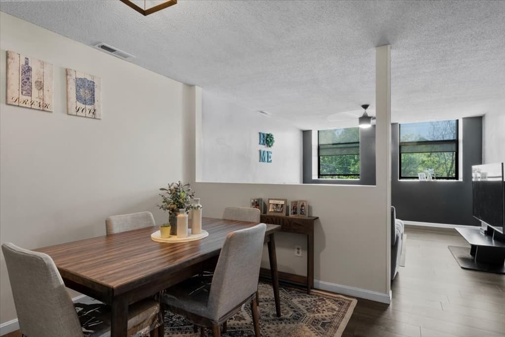 34 Newhall St #205 photo 5
