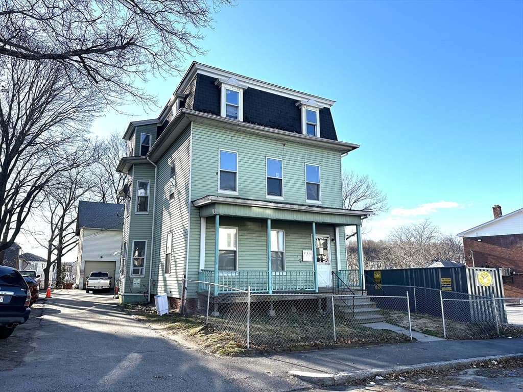 33 Russell Street photo 2