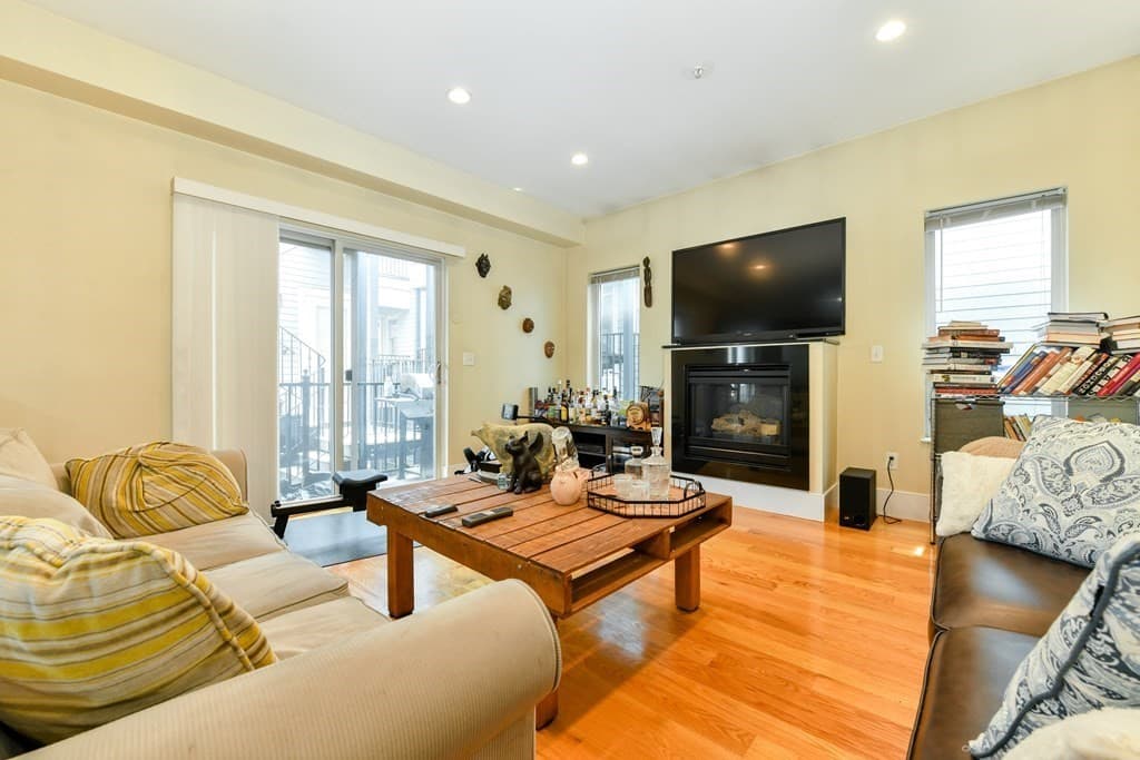 200 Silver Street #4 photo 5