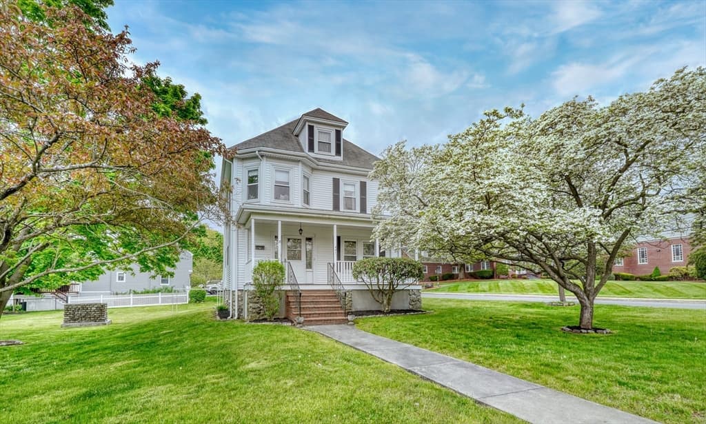 441 Upham Street photo 2