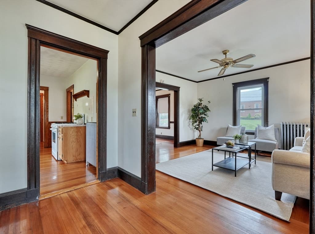 441 Upham Street photo 5