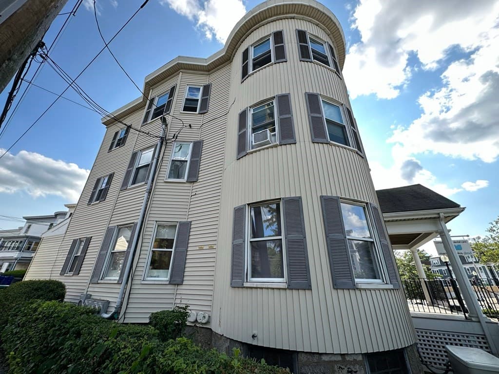 438 Washington #2