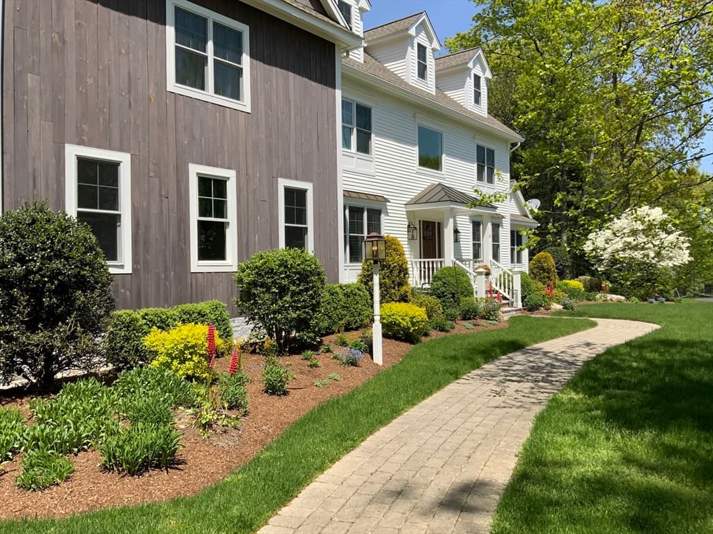 8 Goldman Cir photo 2