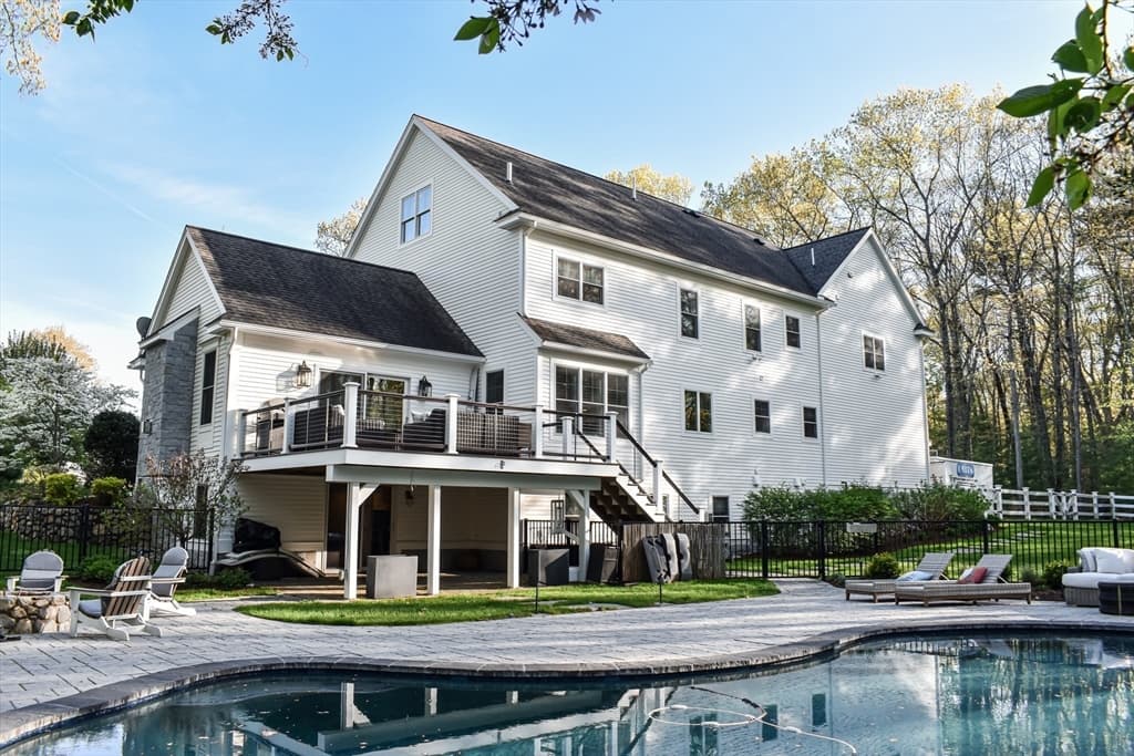 8 Goldman Cir photo 3