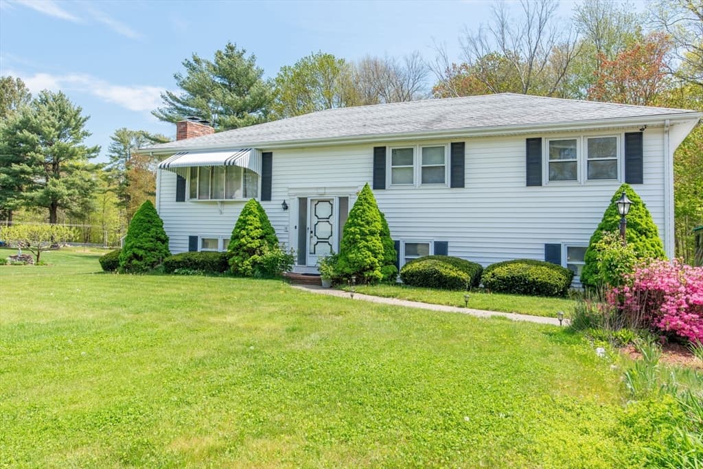 290 Dighton Ave. photo 2