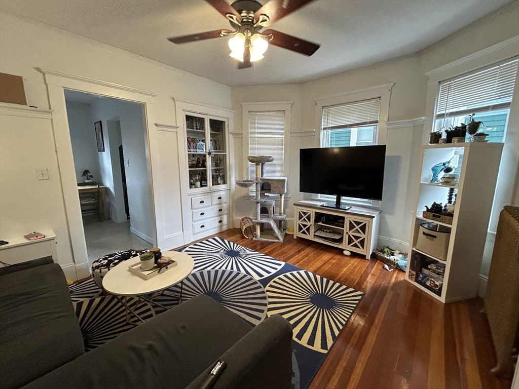 39 Turner St #1