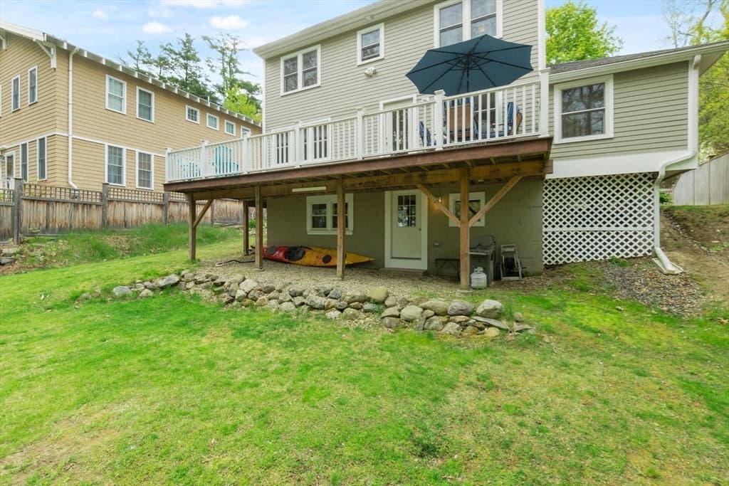 16 Hillside Ct photo 3