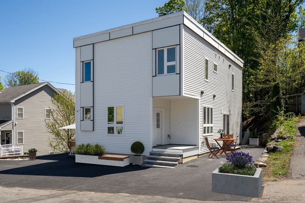24 Hersam St #A