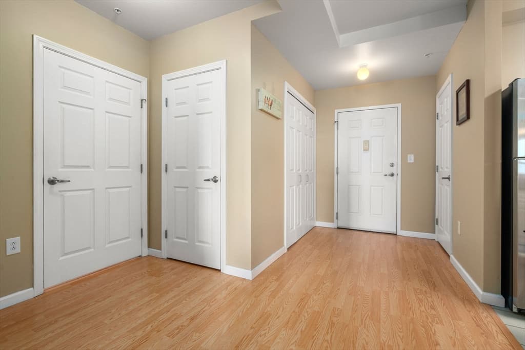1 Cityview Ln #711 photo 2