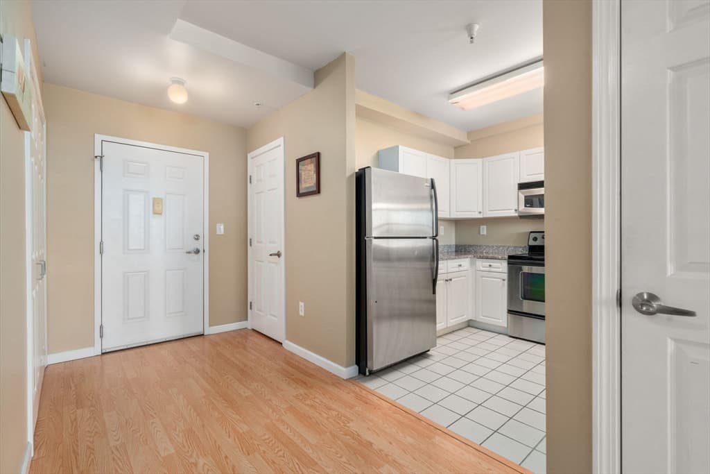 1 Cityview Ln #711 photo 3