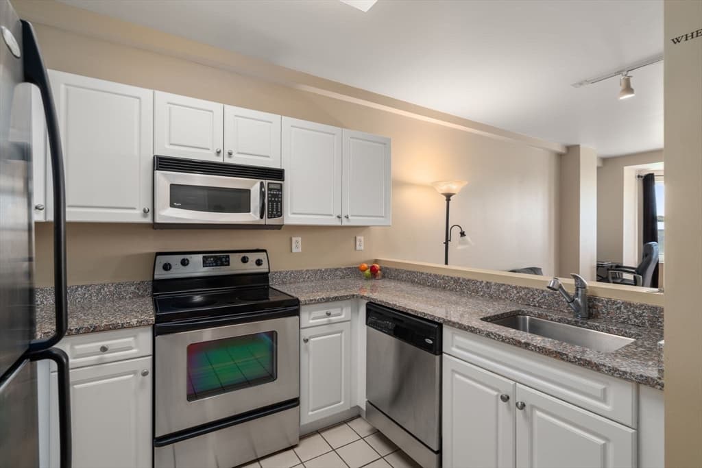 1 Cityview Ln #711 photo 5