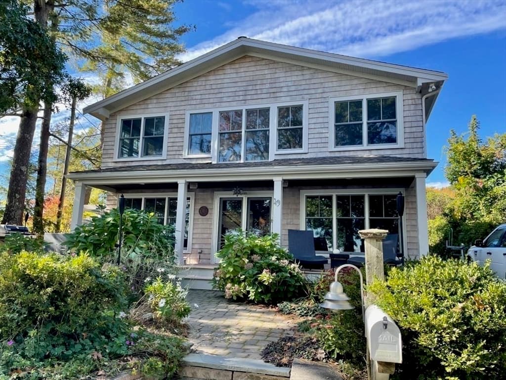 49 Beach Rd photo 4