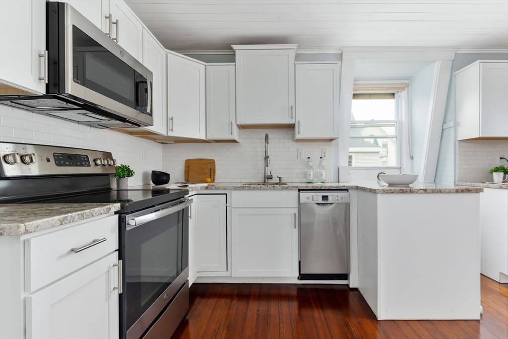 16 Peirce Rd #3 photo 3