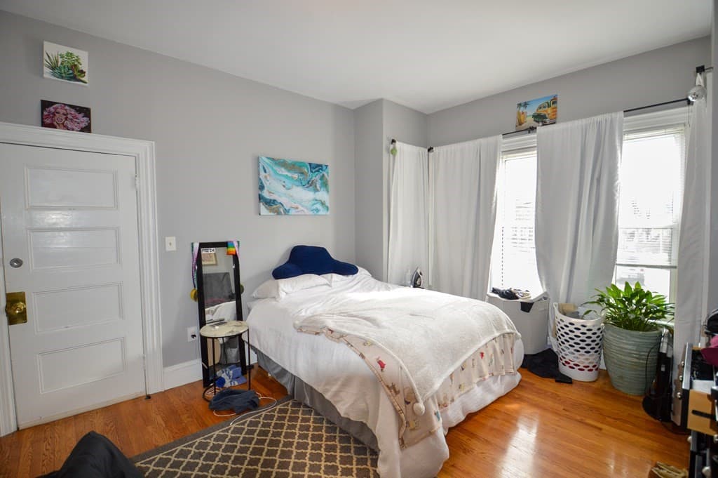85 Surrey St #1 photo 5