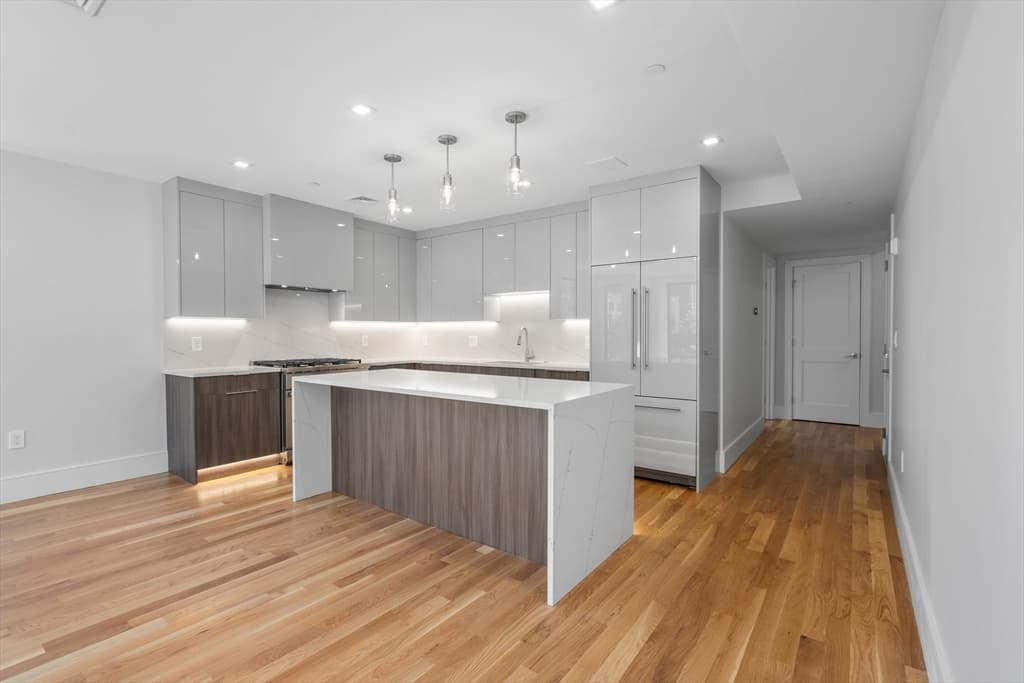 8 Mercer Street #2 photo 4